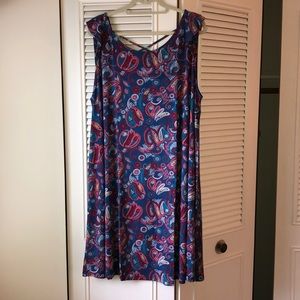 24/26 plus pretty paisley dress